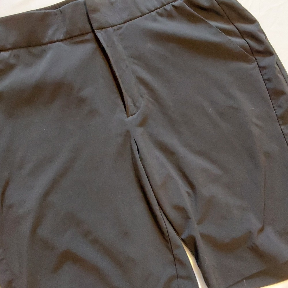 Athleta Women's Size 6 Black 8 1/2" Stretch Bermuda Athletic‎ Shorts